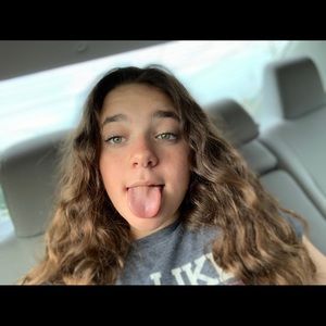 Meet your Posher, Sophia